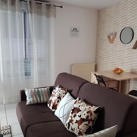 Le Pompidou T2 Pour 2 A 4 Pers Avec Parking Prive & Balcon Place Ney Анже Экстерьер фото