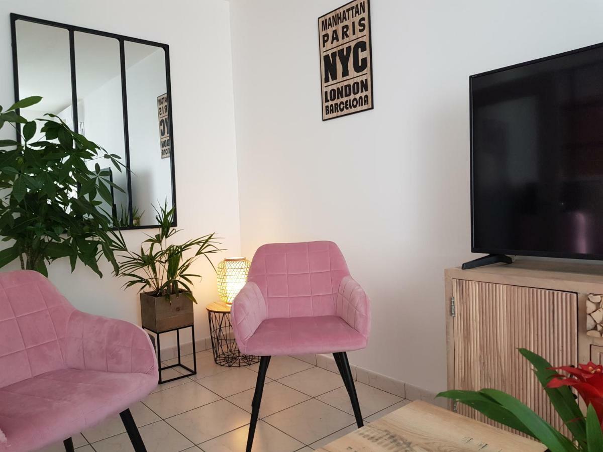 Le Pompidou T2 Pour 2 A 4 Pers Avec Parking Prive & Balcon Place Ney Анже Экстерьер фото